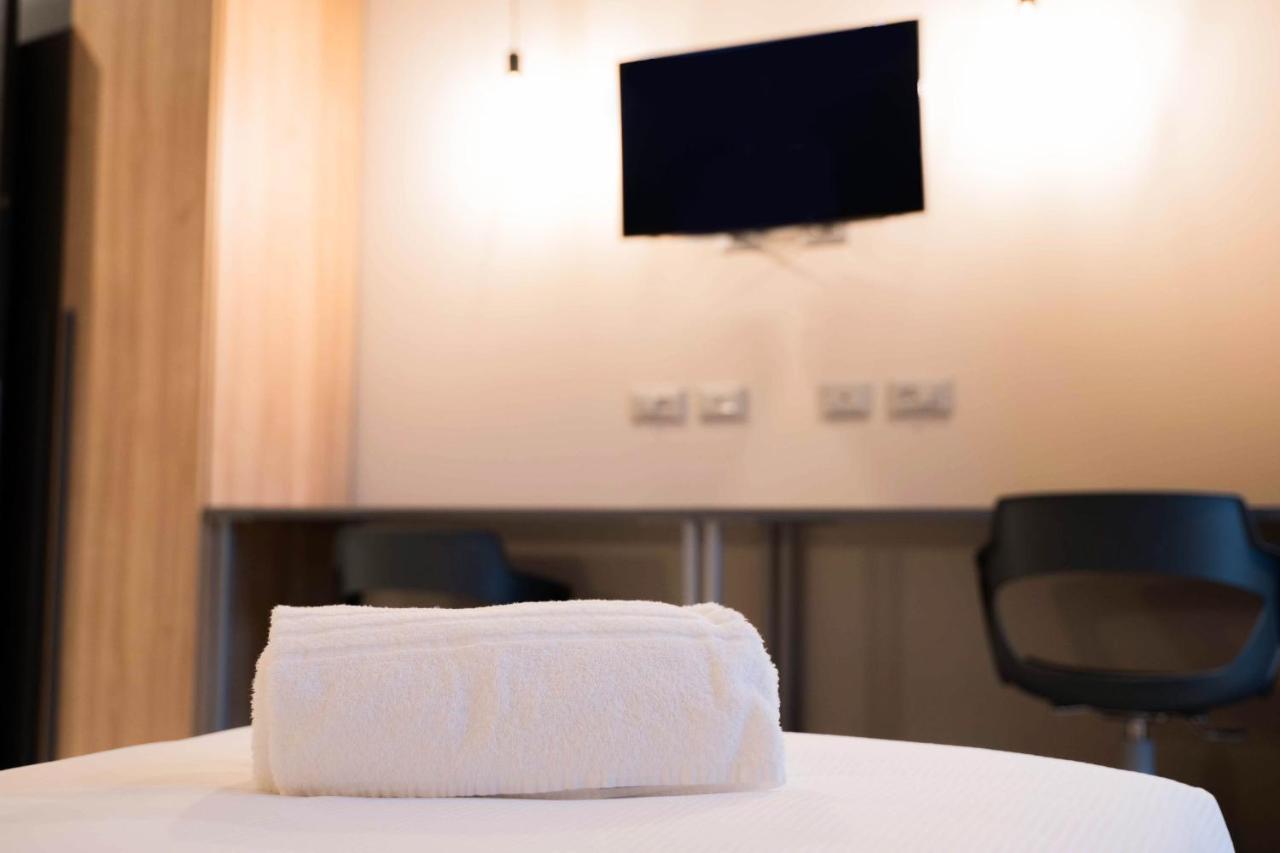 Terranova49 Aparthotel Novara Kültér fotó